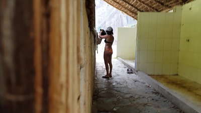 špijunska kamera na španjolskom sveučilišnom kolegu