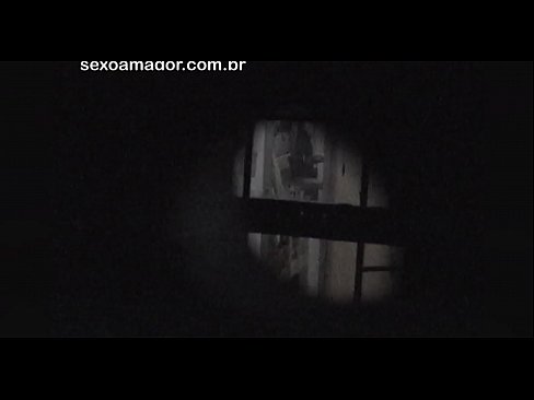 ❤️ Voajer iz susjedstva skriven iza šupljih cigli potajno snima Blondie Porno video na hr.taxiporec.top ☑